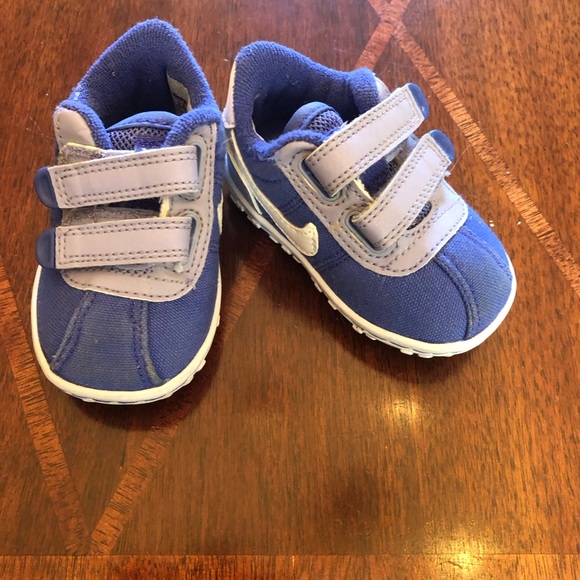 5 pairs infants sneakers, 2 adidas 3 Nike all very gently used - Picture 14 of 16